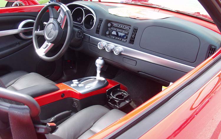 04 Chevy SSR Roadster Pickup Dash