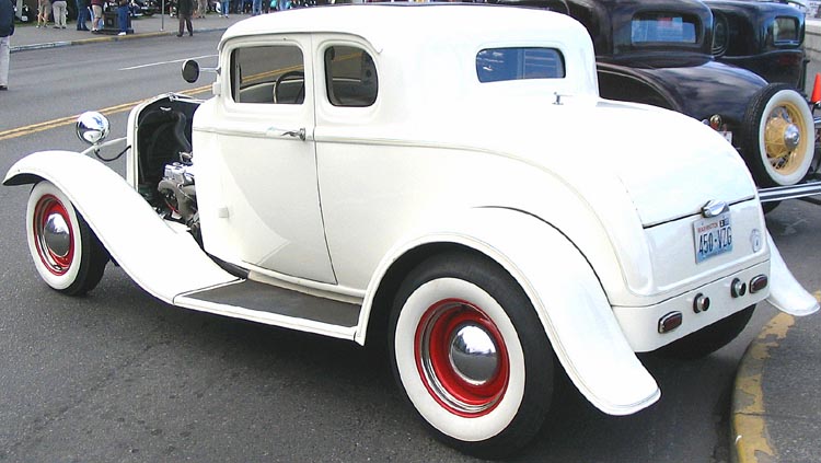 32 Ford Chopped 5W Coupe