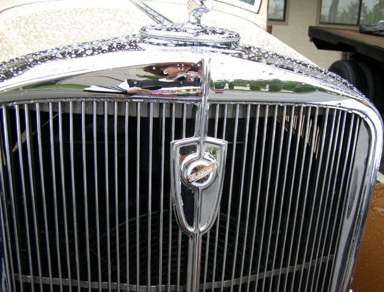 32 Studebaker 4dr Sedan Grille Detail