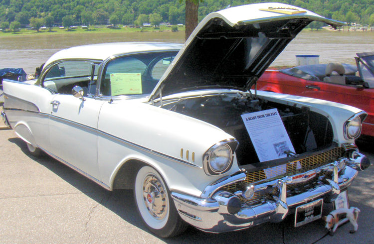 57 Chevy 2dr Hardtop
