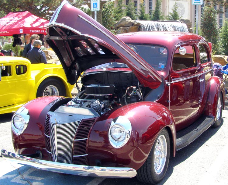 40 Ford Deluxe Tudor Sedan