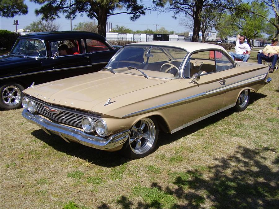 61 Chevy Impala 2dr Hardtop